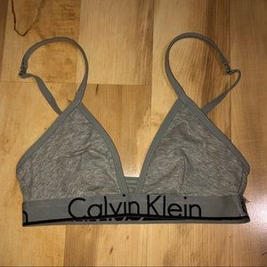 SMALL CALVIN KLEIN BRA
